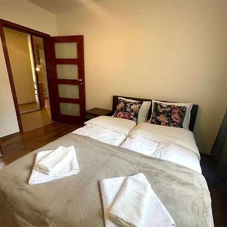 Apartamenty Na Ogrodowa Varşova Dış mekan fotoğraf