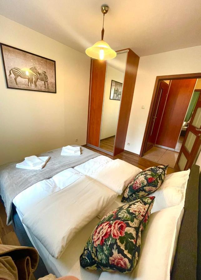 Apartamenty Na Ogrodowa Varşova Dış mekan fotoğraf
