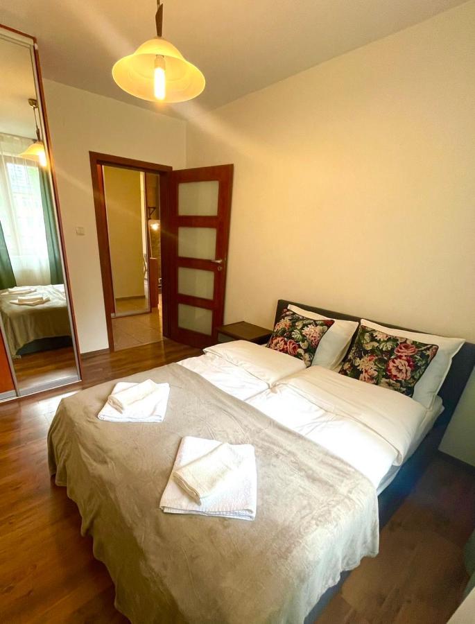 Apartamenty Na Ogrodowa Varşova Dış mekan fotoğraf